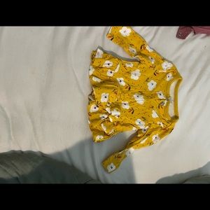 Baby girls clothes. Barely worn. 0-3 months.